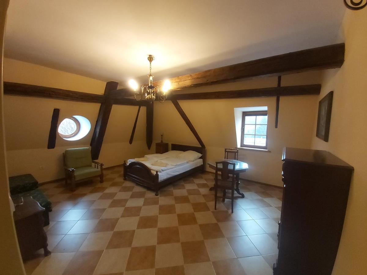 Palac Ksiazecy We Wleniu Zimmer foto