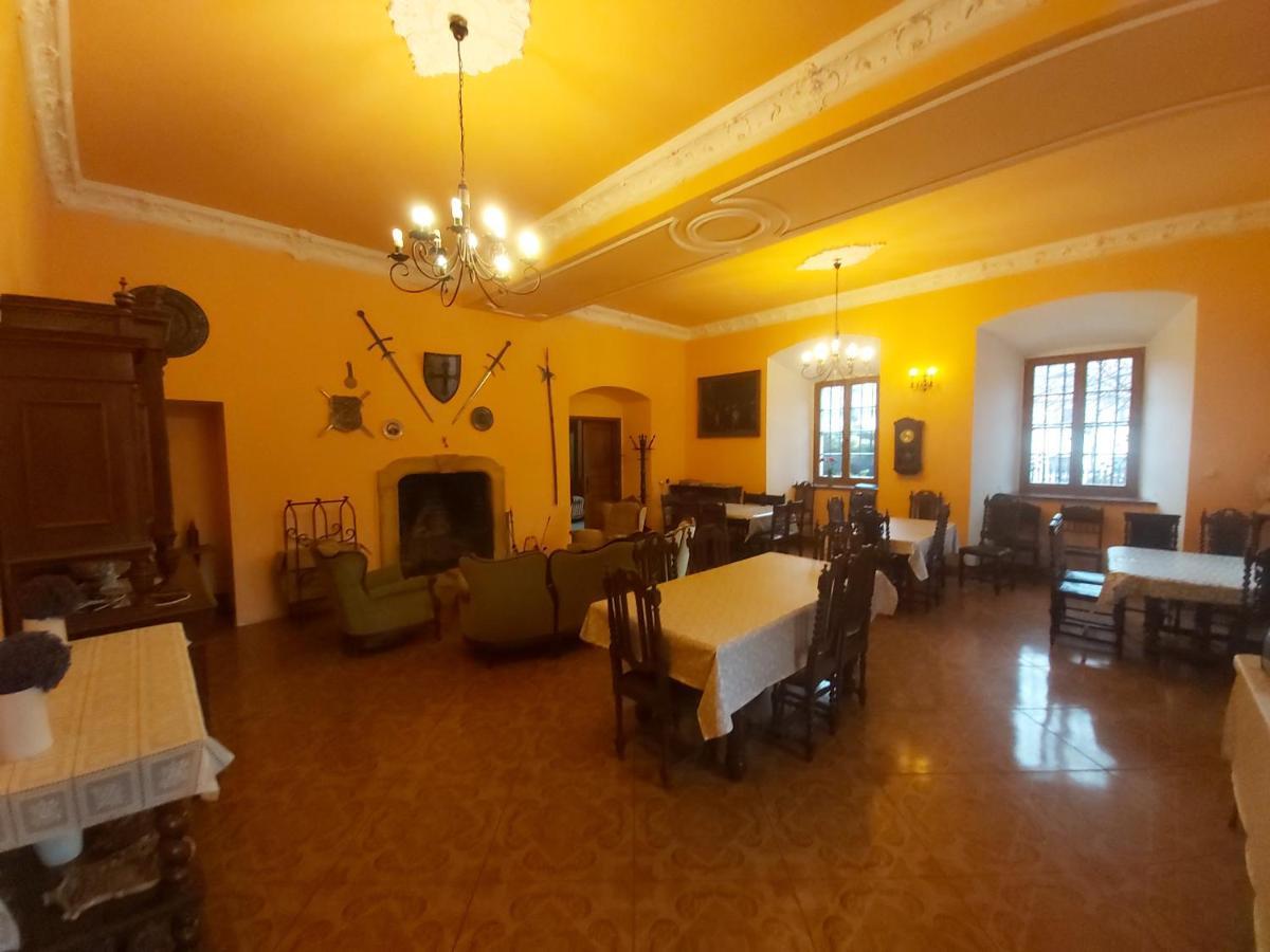 Palac Ksiazecy We Wleniu Exterior foto