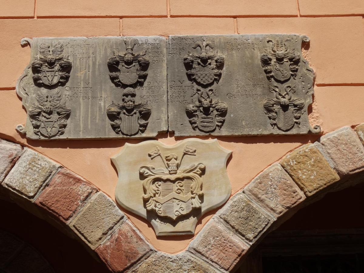 Palac Ksiazecy We Wleniu Exterior foto